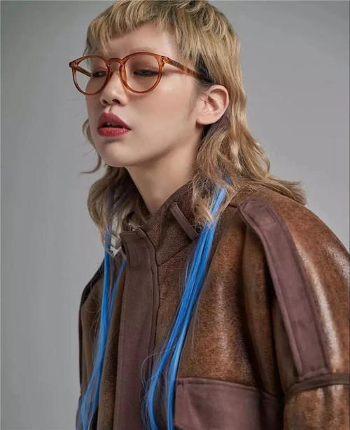 洗头|头发多久洗一次最好?多数人一直都做错了,难怪掉发严重发际线高