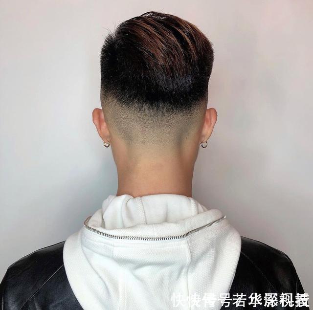 造型 男生除了剪“寸头”,留这6款发型也很帅气,不论长短都很好看