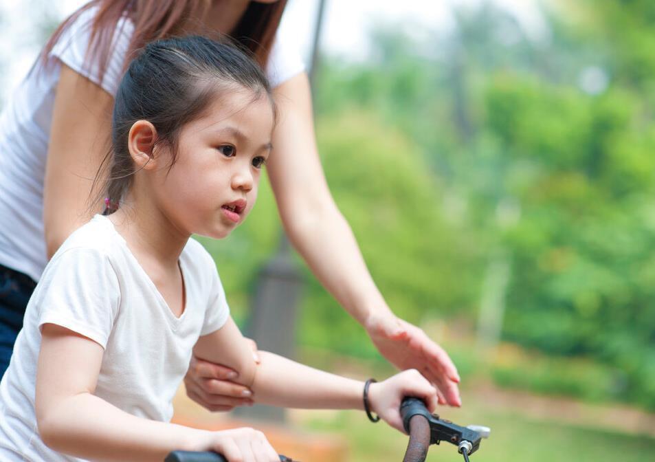 橘果|比辣条和泡面还没营养的水果，若孩子吃得过多，咳嗽多，难长高