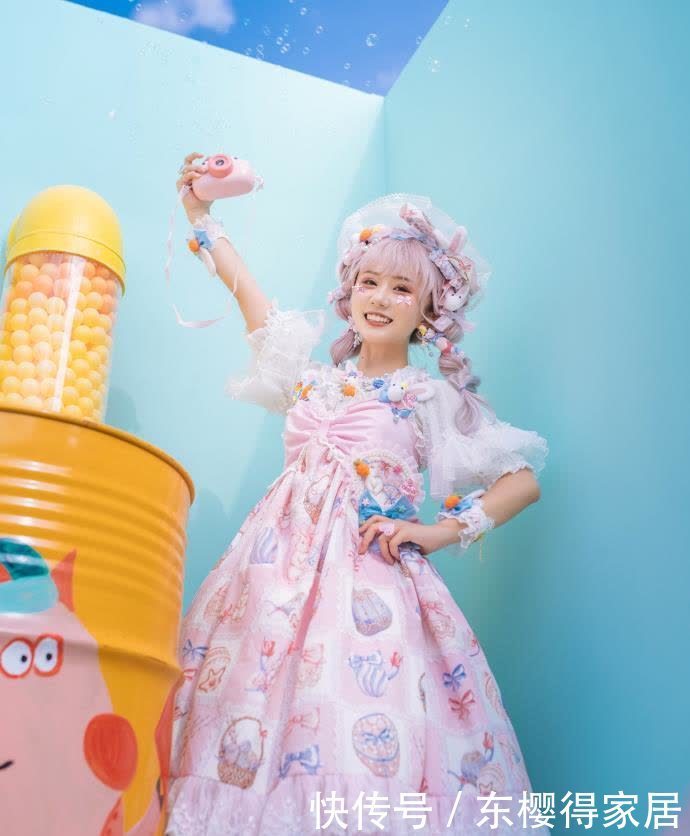 你管这玩意儿叫“洛丽塔”?对不起,我笑了