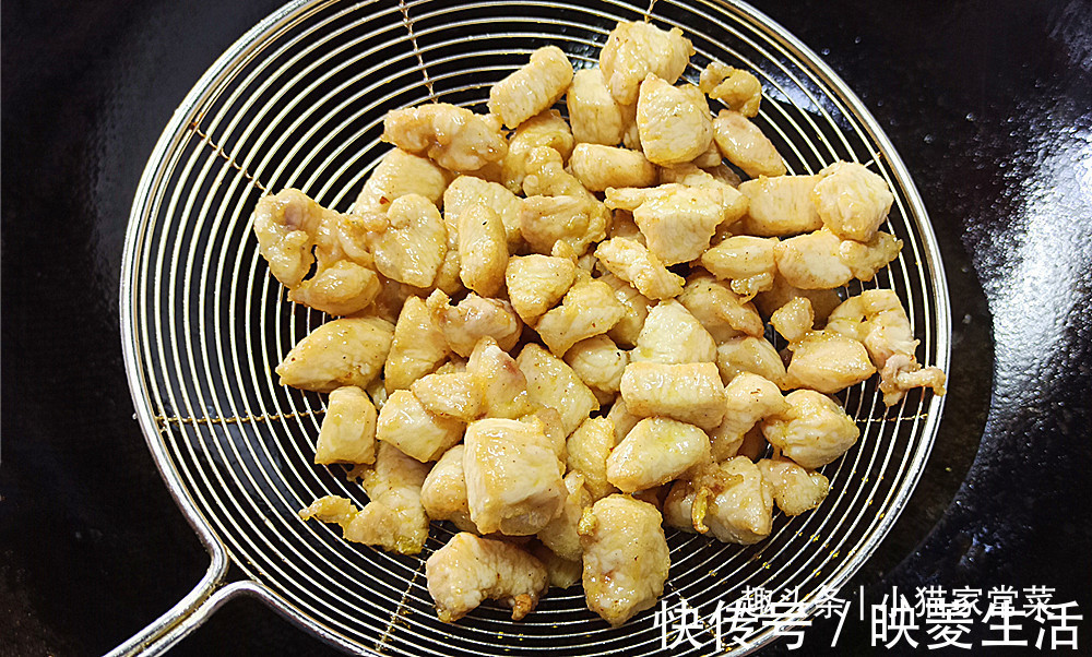 味美|教你用茄子和鸡肉一起这么做来吃，方法简单，营养味美，开胃下饭
