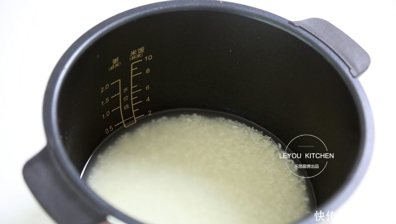 懒人|夏天的懒人焖饭,饭菜一锅出,平时一碗的饭量,现在能吃两碗