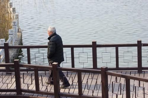 60岁的人，是运动养生，还是静止长寿？医生给出的建议，很中肯