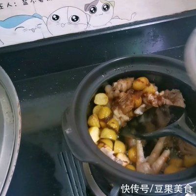板栗闷鸡中午刚做完,晚上又想吃了