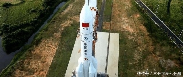 中国航天技术获得突破，已成功试射疝气火箭，完全实现弯道超车