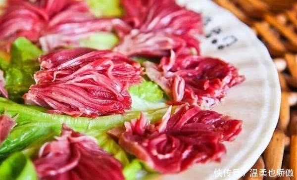 北方人吃南方的火锅,盘点南方火锅中的菜品!第六名是最重口味!