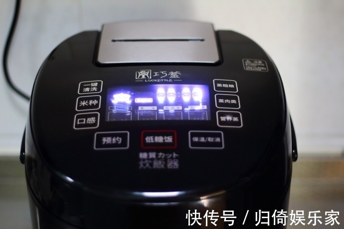 寒冷天炖一锅排骨萝卜汤,做法简单,味道鲜美,家人喝了开胃顺气