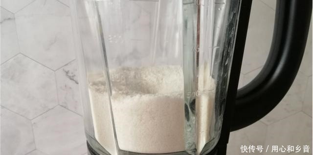 冬天为家人制作豆沙红枣米糕,软糯香甜,暖化寒冷的天气