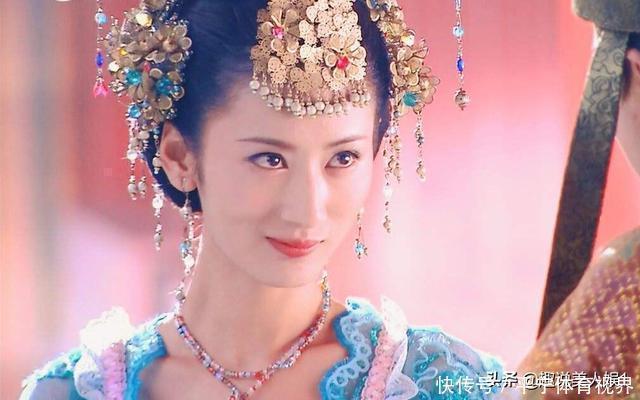 独孤伽罗|现在古装女的发型简单到一顶发冠就解决了,看看过去的发型多精致
