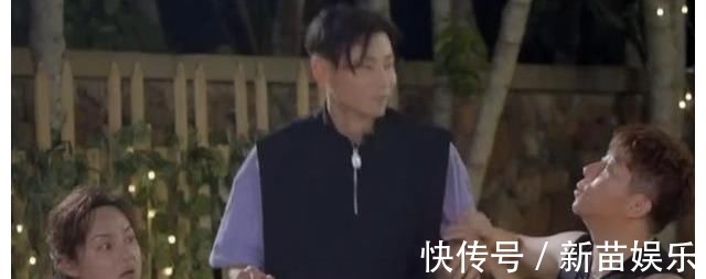 张晋录节目拒接蔡少芬电话，递给旁边的陈小春，陈小春回复笑翻全场