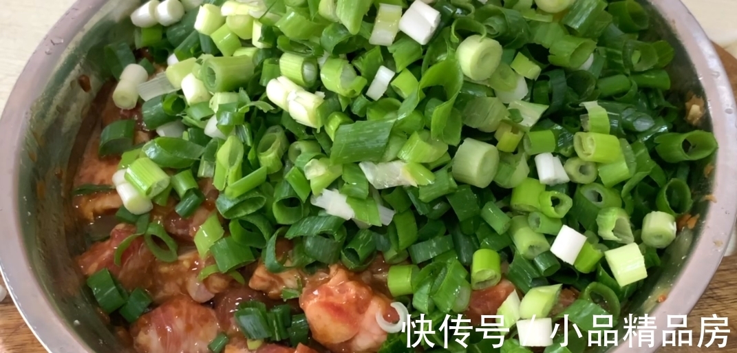 茄子莲藕|秋天吃茄子莲藕不如吃此菜，维C是苹果7倍，鲜嫩营养，蒸着吃最香