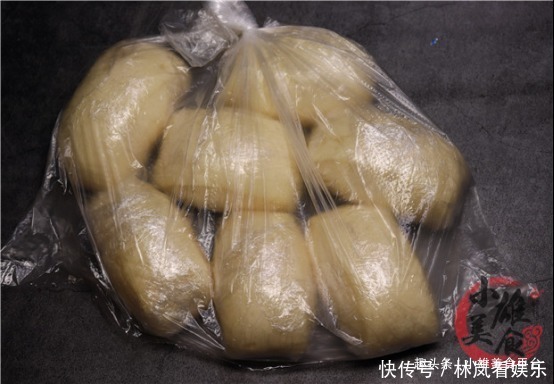 发霉|才知道，馒头放冰箱保存就错了！教你一招，放1个月不干硬不发霉
