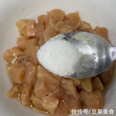 酸甜开胃的糖醋鸡块，外酥里嫩好吃到舔盘??