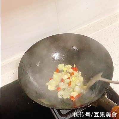 大肠|辣椒炒大肠你这么做，不怕你不上瘾