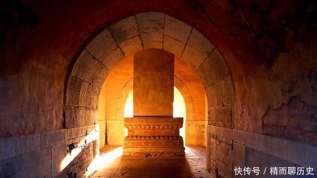 纳兰性德诗词作品里的明十三陵,感怀历史兴亡的宏大行为艺术