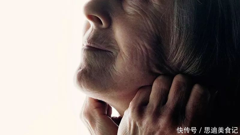 45岁后,想长寿,身体3处越“干净”, 寿命越长,越早知越好