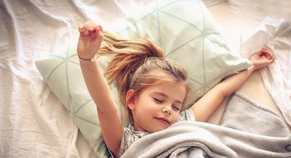 李大夫|65岁儿科大夫研究积食40余年,提醒:3物易致脾胃虚弱,要少吃