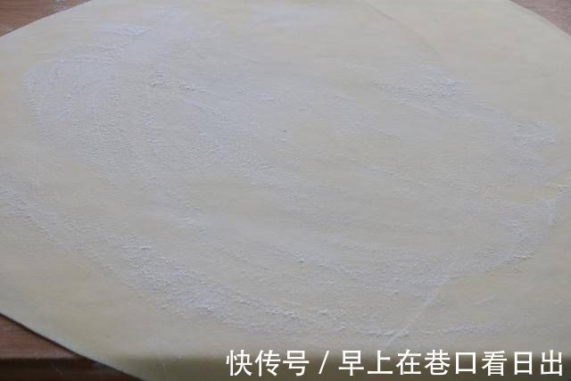劲道|面条别再买了，教你在家做，劲道好吃，干净卫生，而且做法真简单