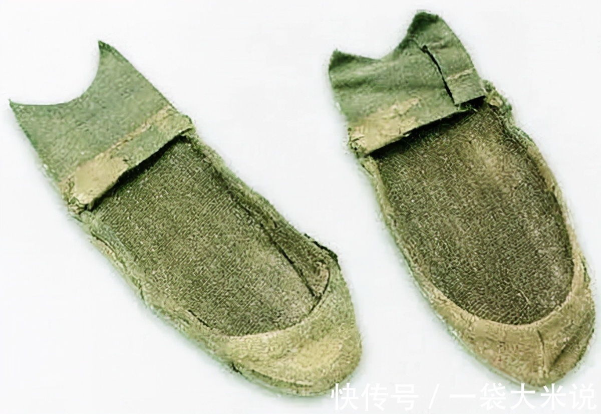 世界第一 古代鞋子和现代鞋子有啥不同?今天聊聊中国女鞋发展史