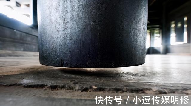 立柱&四大名楼之一真武阁,立柱悬空不挨地面,屹立400余年未倒塌