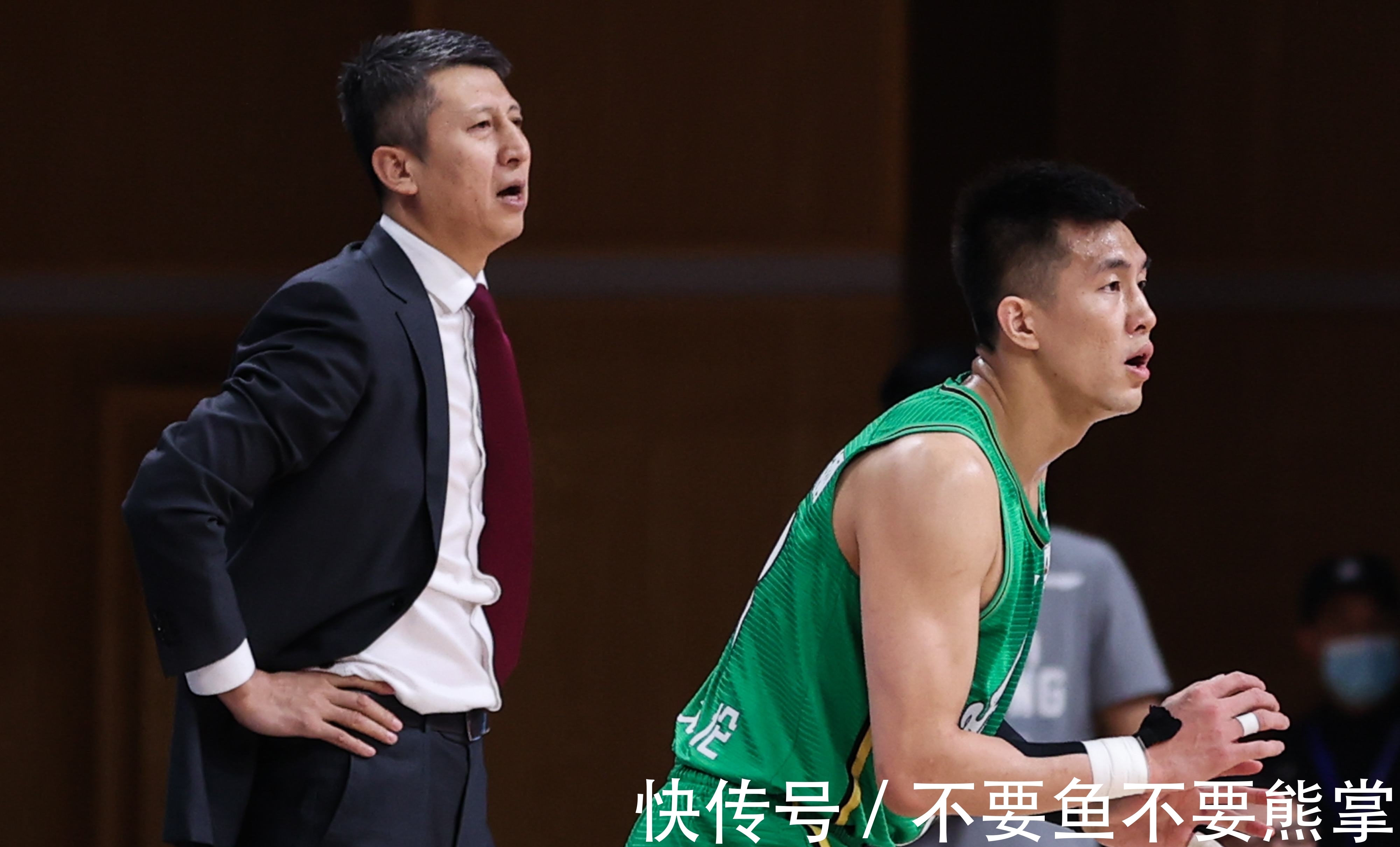 辽宁男篮|不愿活在郭士强阴影下?老叔南下,郭艾伦为何拒绝被叫“大侄子”