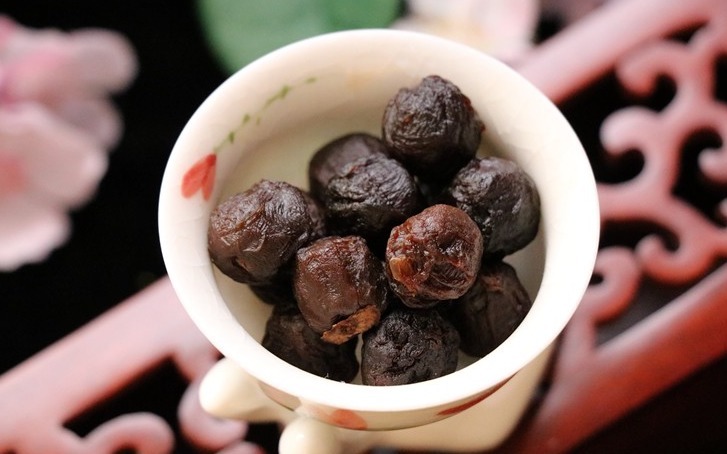 桂圆干|8月要常吃桂圆，教你正确吃法，好吃不上火，气色差的人多吃点