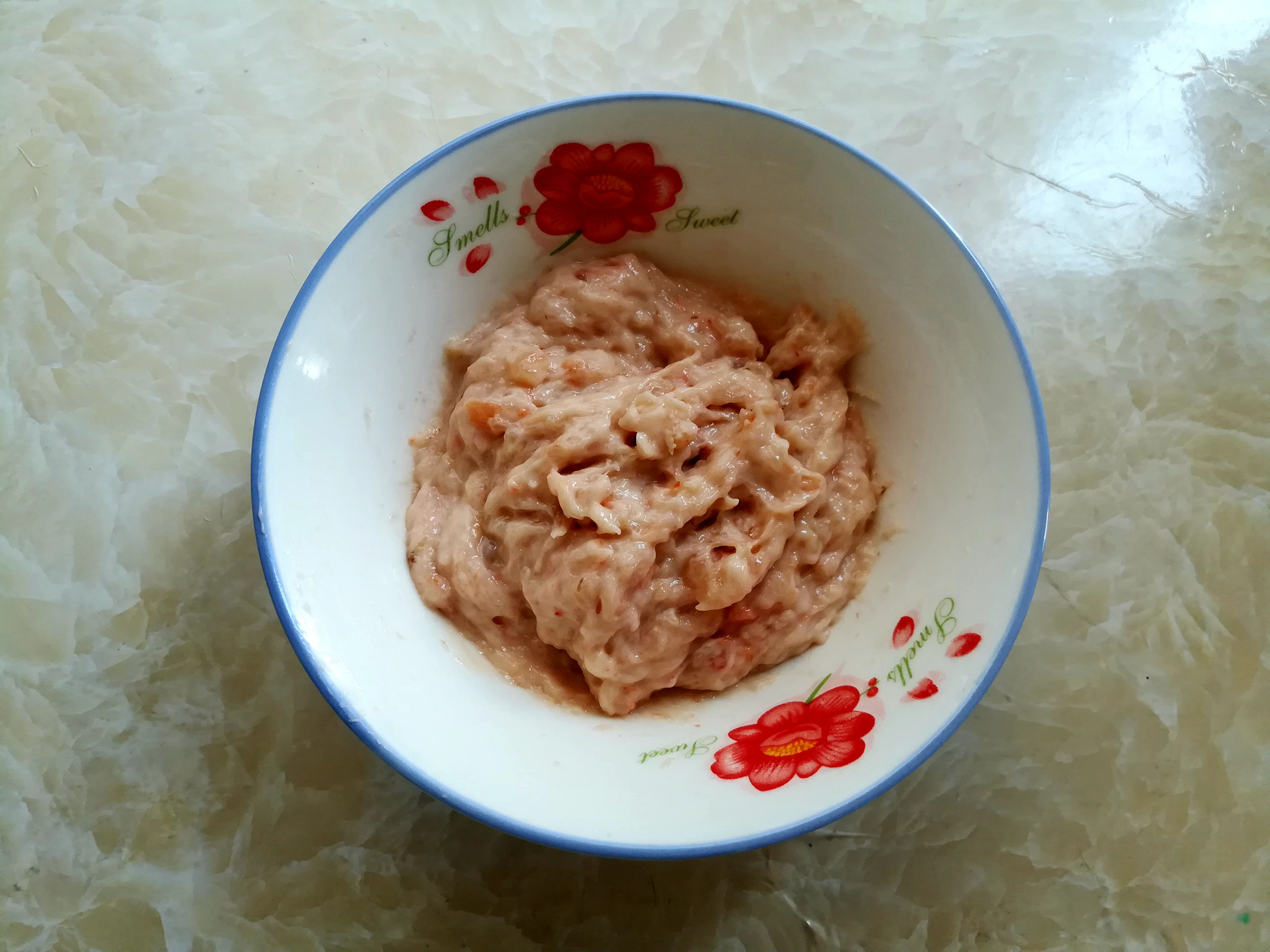  香嫩|做虾丸时，记住“2加1冷”的窍门，虾丸香嫩细滑，营养又鲜美