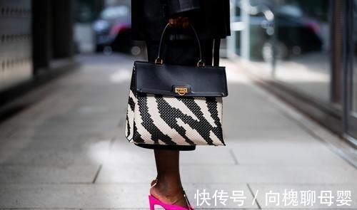 彩色 高跟鞋还是得穿彩色的，不仅显嫩还酷炫，看着就贵多了