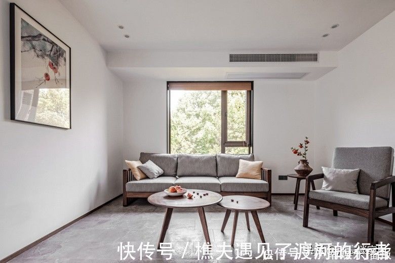 水泥|她把家布置得像个“寺庙”,室内静谧安宁很舒适,让生活回归简单
