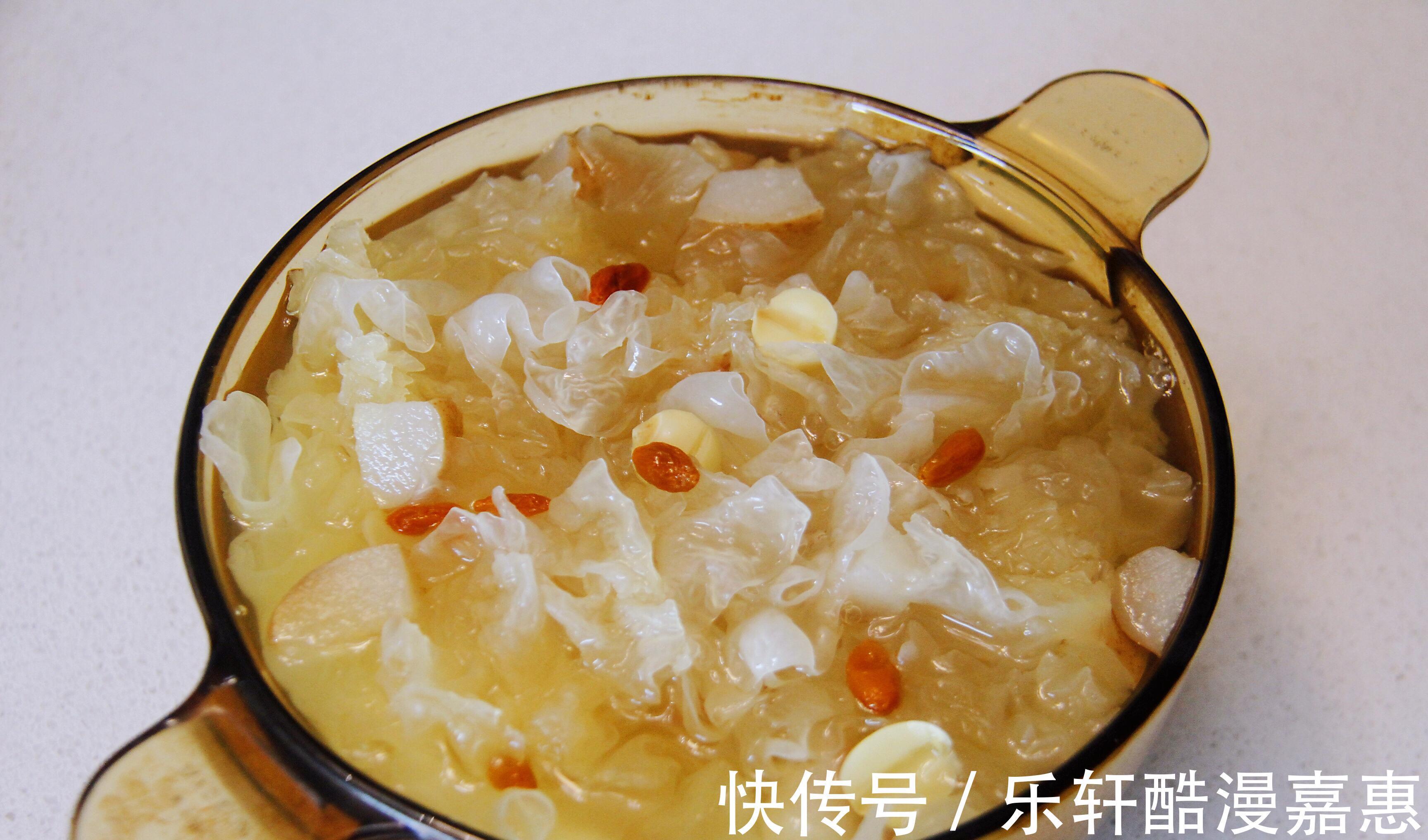 雪梨皮|它被称为“女人宝”,女人一周喝2次,营养滋补,肌肤就像冻龄了