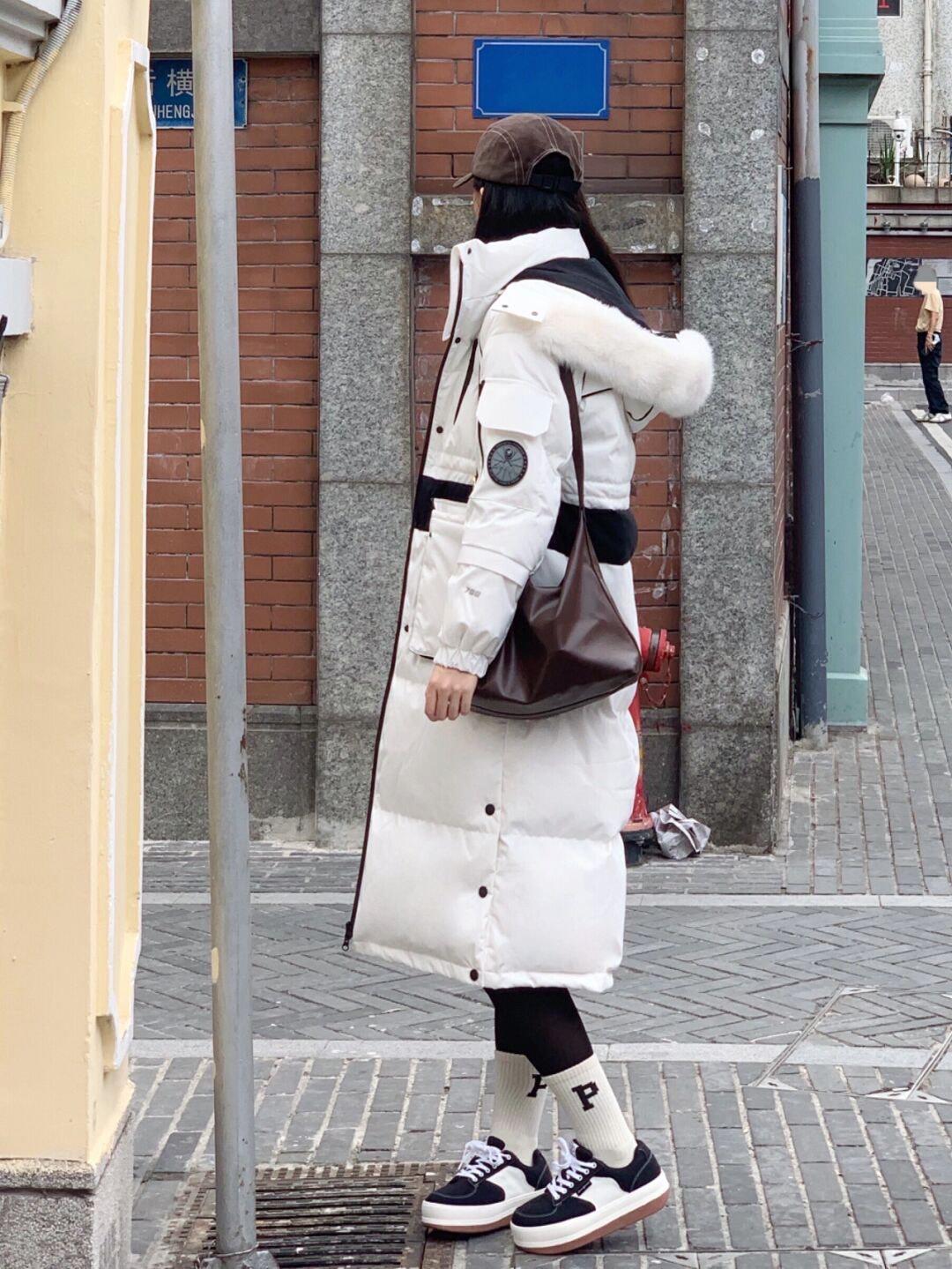 学院风|冬天怎么能少得了一身黑的穿搭呢?保暖不说还很时尚!