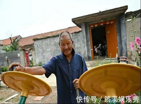 一日三餐|101岁农村爷爷,1天喝半斤白酒,生活方式奇特,逢人便讲长寿经验