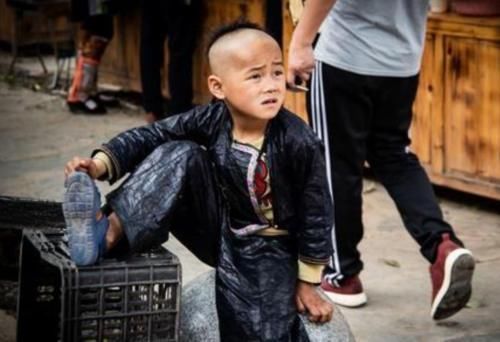 孩子|教育男孩子,讲道理“行不通”的时候,聪明的妈妈这么做