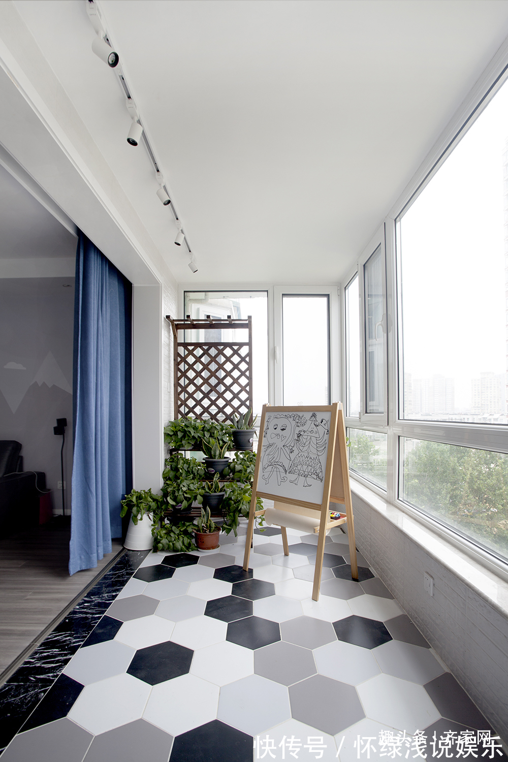 背景墙|混搭风格三居,儿童房和客厅相互呼应,一家人在一起的幸福!