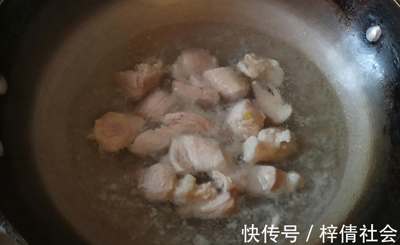 萝卜|萝卜和五花肉一起炖,软烂可口鲜香入味,肉香四溢