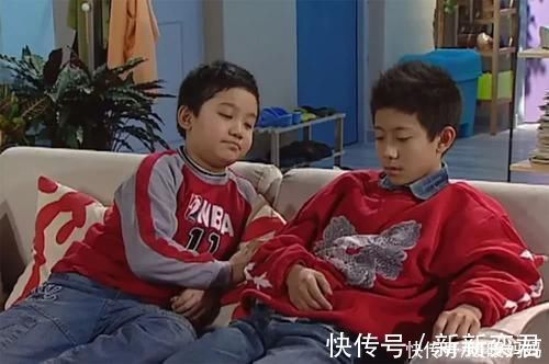 哥哥|妹妹偷溜进哥哥房间“蹭床”,结局让网友笑翻:嚣张进去卑微出来