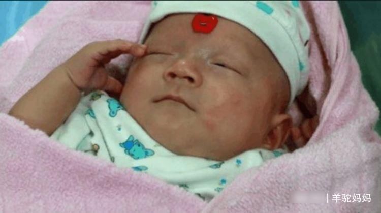 分娩|临近分娩羊水多少合格？产妇要注意产检单上这数字，早了解早受益