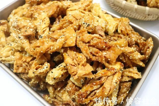 馄饨|这小点心,外面卖12一斤,自己在家做,3元馄饨皮做一大筐