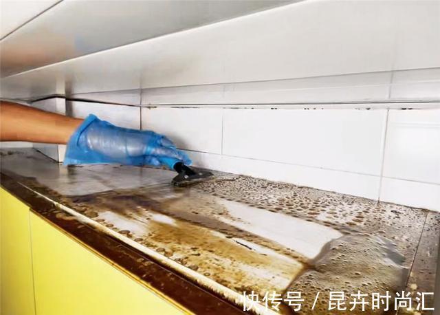 油污|杭州姑娘买下老房嫌太脏,请7名保洁师打扫清理,网友:太专业了