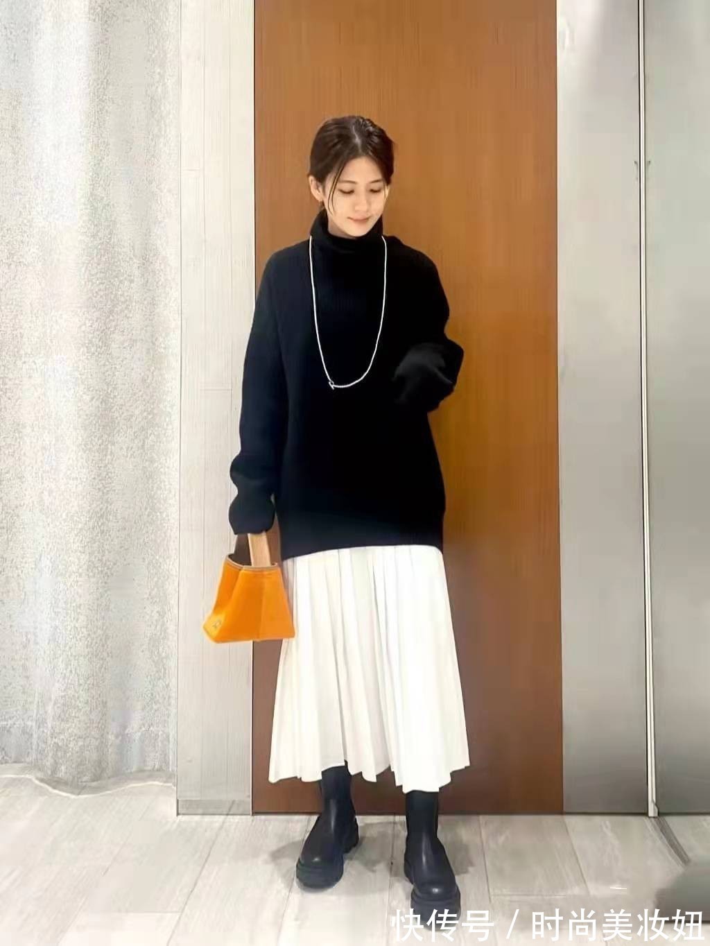 休闲裤 越简单越显气质,看完“日本主妇”的搭配就懂了,轻松打造好气色