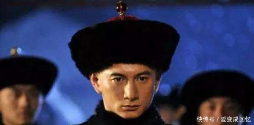 胡乱|胤禛一岁抓周拿了毛笔,在纸上胡乱画了一字,可惜康熙当时没在意