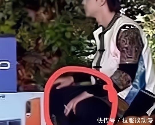 邓伦|糊了?邓伦拍摄时公然吸烟,节目组紧急打码P图,却无人在意