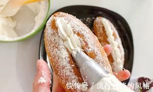 早餐面包做法，椰丝奶油面包，简单美味营养，适合早餐，吃不够