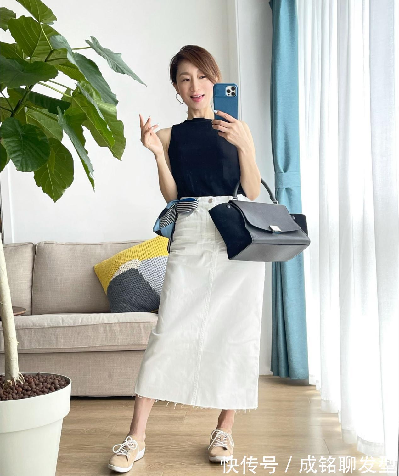 t恤|时尚圈中40岁女人这样穿,用简单的单品穿出减龄感,时髦又显气质
