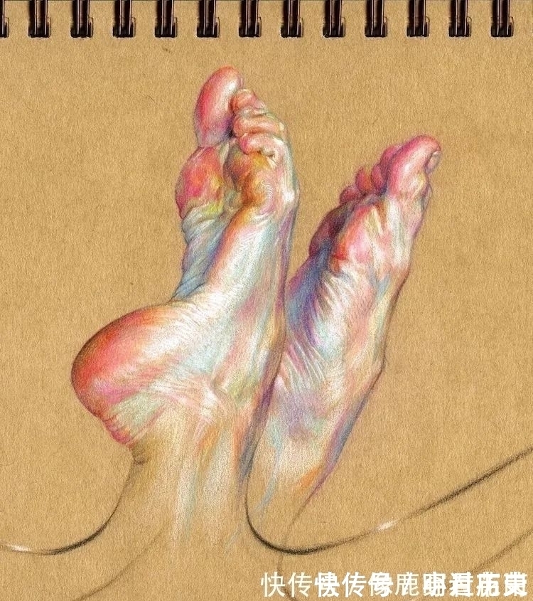 脚部&他只画手和脚,作品“肉感”十足,似乎让人能感觉到温度
