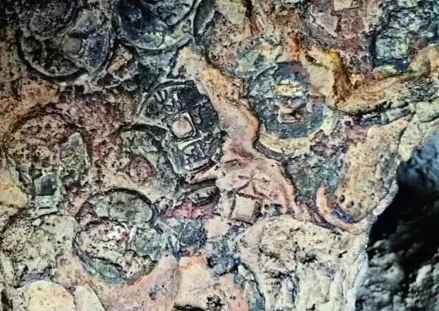 古城|千年古城的历史,由这些铁钱见证