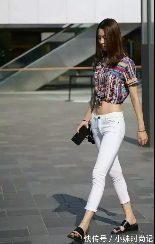 街拍 街拍路人,凸显个性风格的时尚穿搭参考,让你变得与众不同