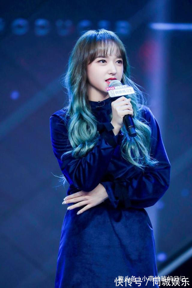 羊毛卷 不管多大年纪的女人,这4种发型尽量少弄,不仅像大妈还伤发