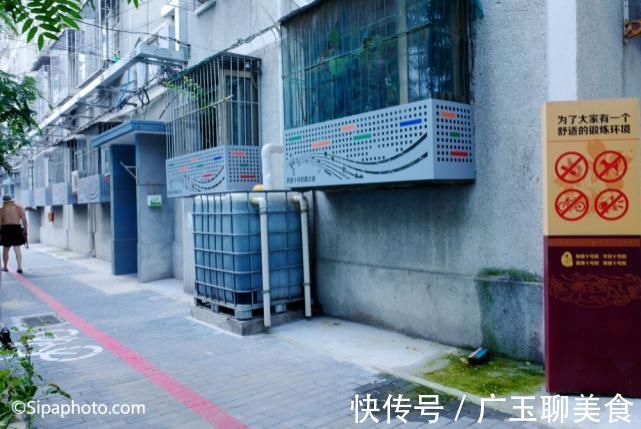 电梯|朋友冲动买下老旧二手房,住了半年就后悔,他总结了“3个缺点”