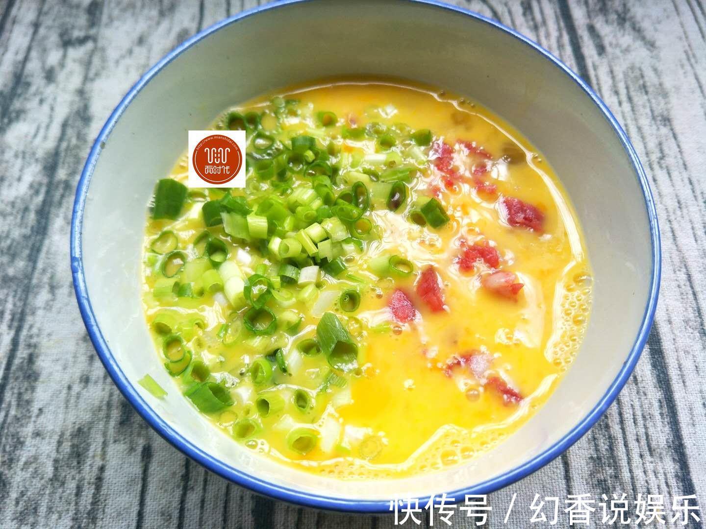 亲爱的|1把豆角,4个鸡蛋,筷子一搅,几分钟解决全家人早餐,柔软劲道